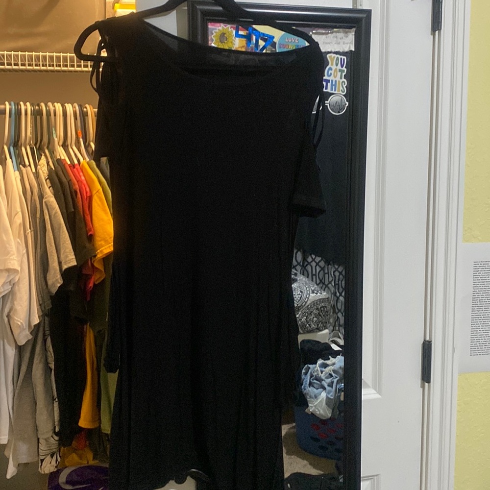 black tee shirt dress